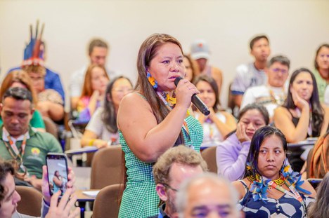 Para Danieli Luiz, a importância do PAA transcende os aspectos econômicos, em conexão cultural com a terra. (Foto: Roberta Aline / MDS)