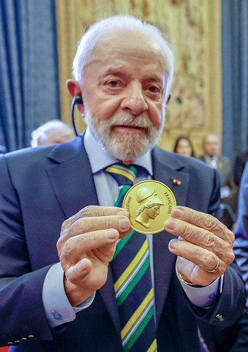 05.06.2025 - Sessão privada da Academia Francesa em homenagem ao Presidente da República