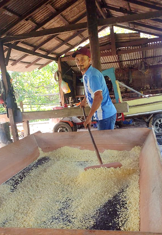 Agricultor_Microcredito.png