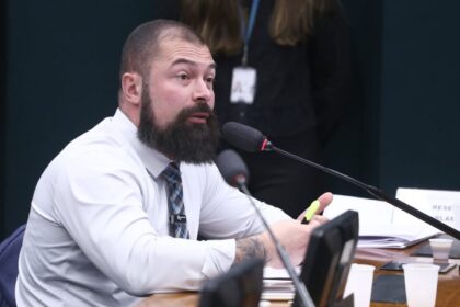 Comissão aprova projeto que reconhece como genocídio morte de ucranianos pela fome